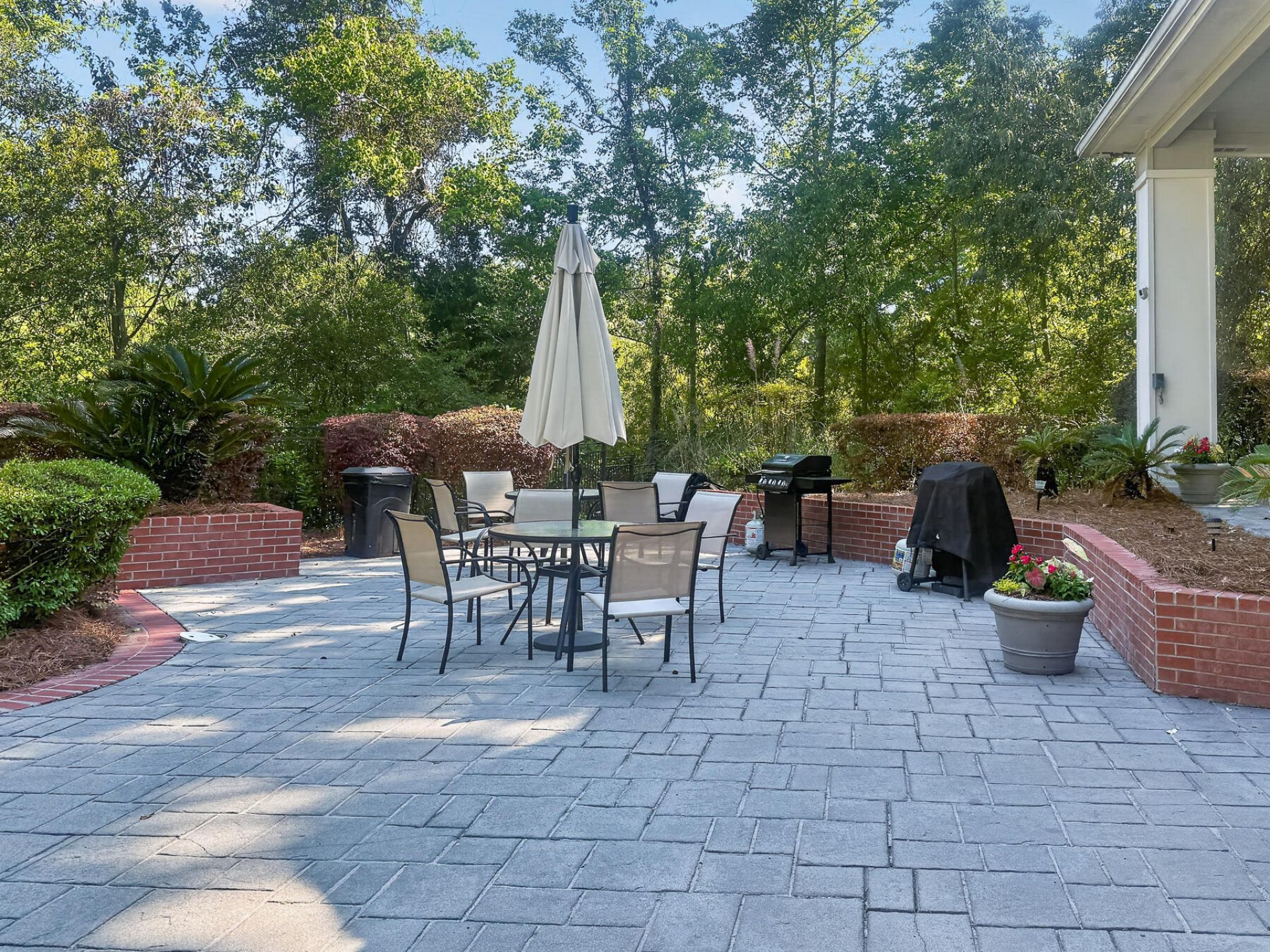 700 Daniel Ellis Drive Photo 32