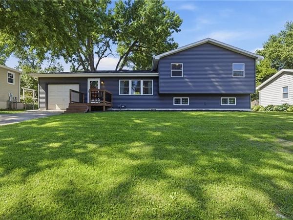 1522 Frankie Lane, St Joseph, MO 64503