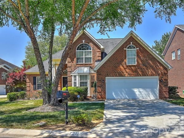 7203 Rea Croft Drive , Charlotte, NC 28226