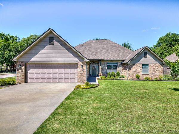2125 Turtle Creek Street, Bartlesville, OK 74006