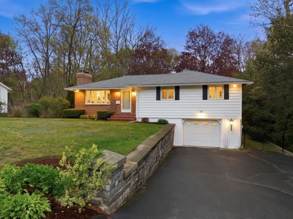 1 Ayrshire, Worcester, MA 01604