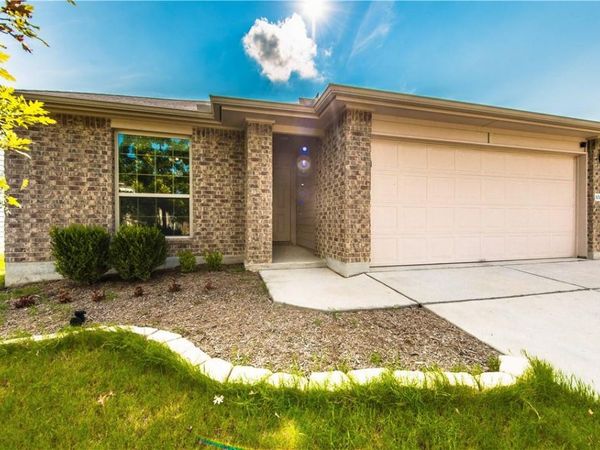 1007 Plateau TRL , Georgetown, TX 78626