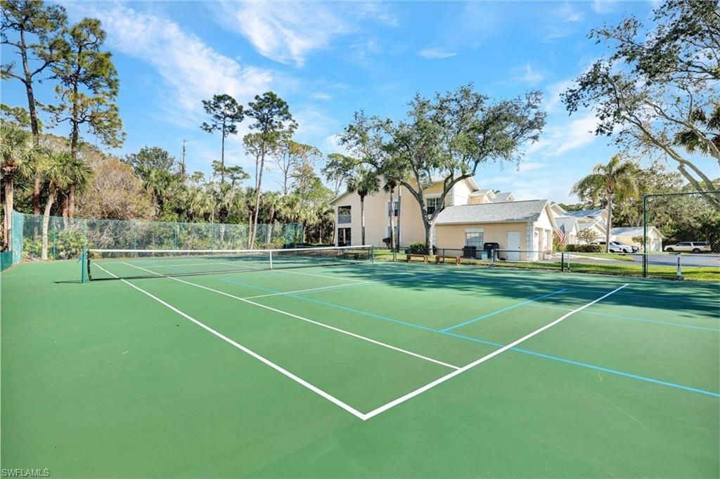 774 Wiggins Lake Dr, Unit 101, Naples, FL 34110 Photo