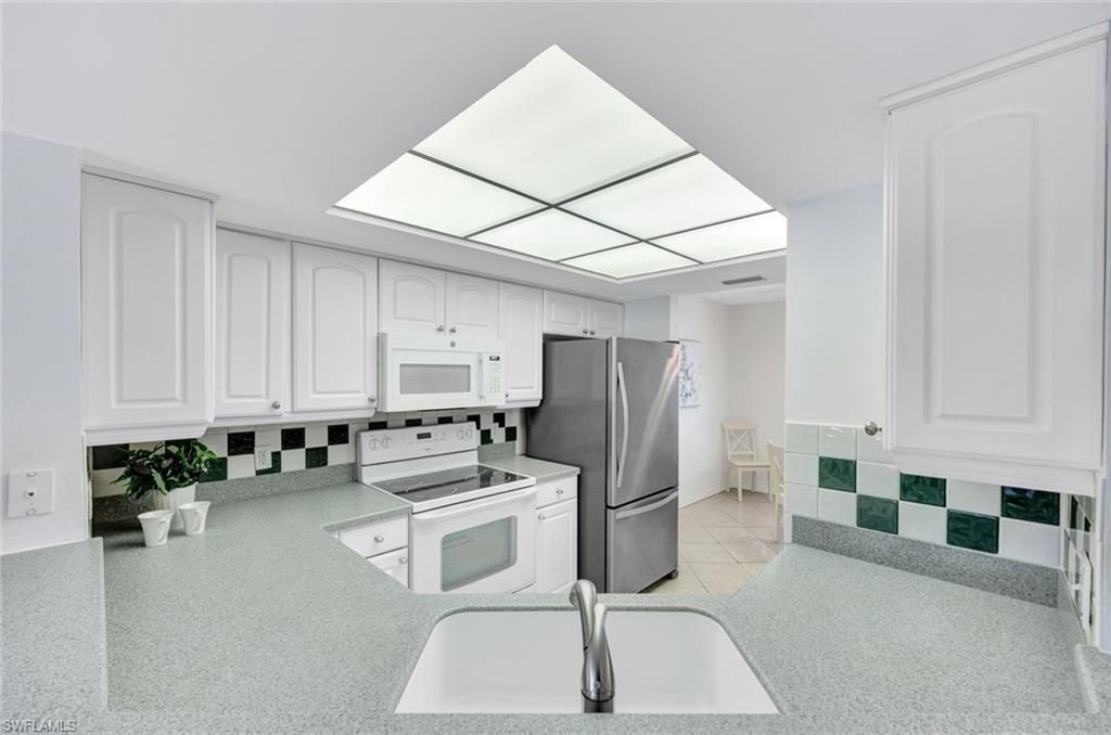 774 Wiggins Lake Dr, Unit 101, Naples, FL 34110 Photo