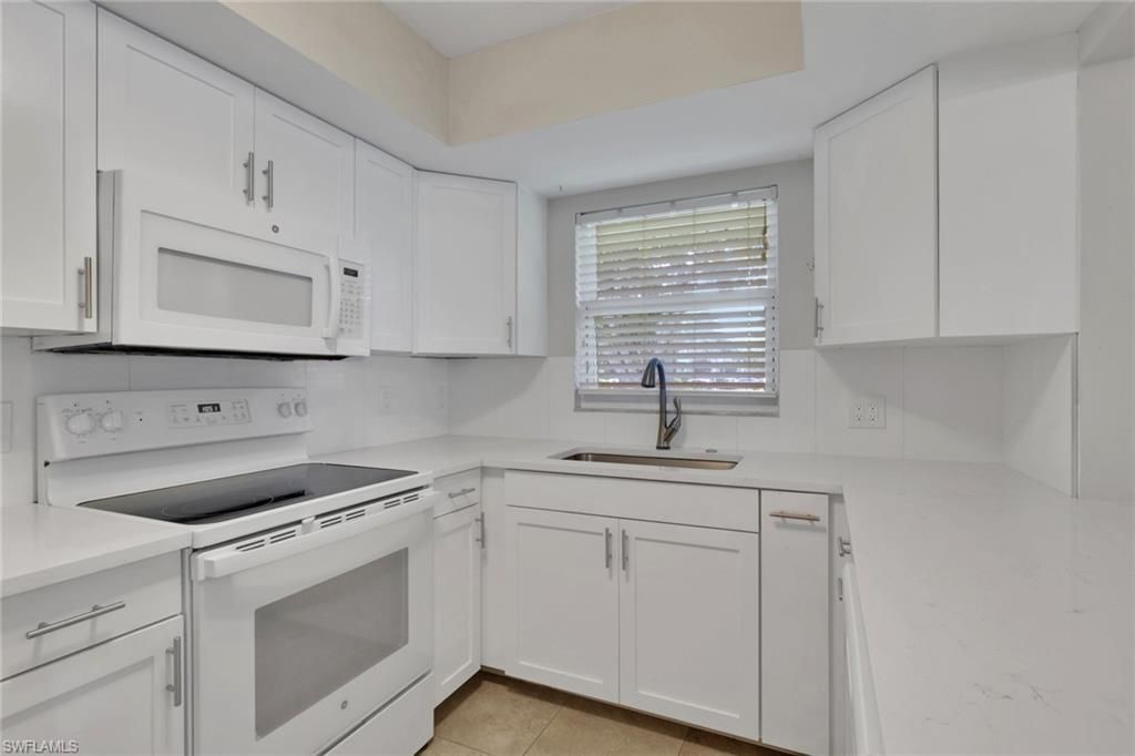265 Lanchester Ct , Unit 39, Naples, FL 34112 Photo