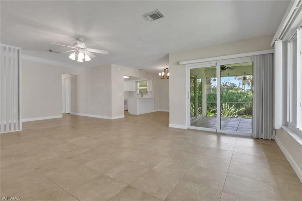 265 Lanchester Ct , Unit 39, Naples, FL 34112 Photo