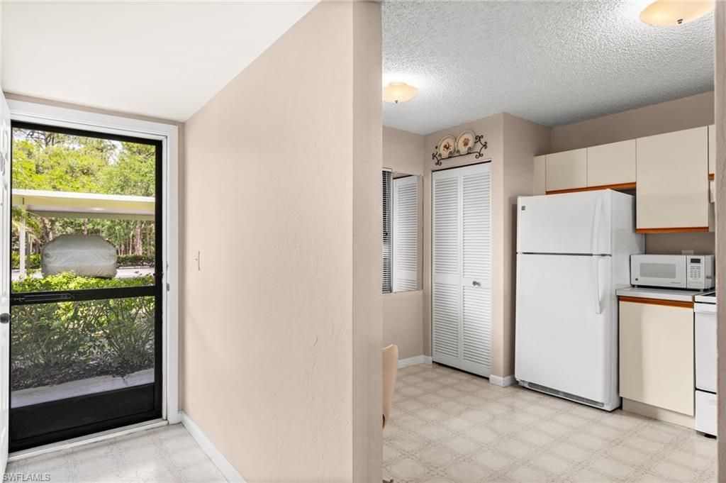 5784 Deauville Cir, Unit B103, Naples, FL 34112 Photo