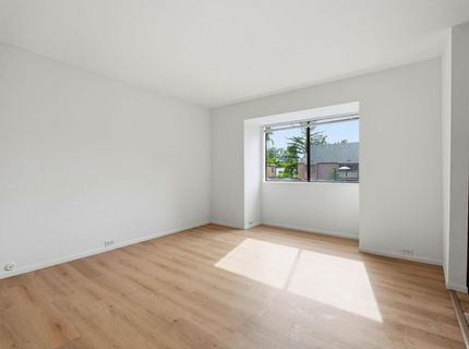 523 Woodside Oaks #2, Unit 2, Sacramento, CA 95825 Photo