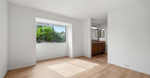 523 Woodside Oaks #2, Unit 2, Sacramento, CA 95825 Photo