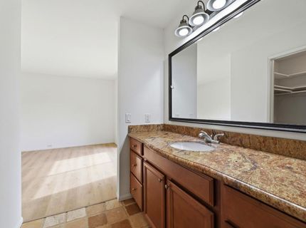523 Woodside Oaks #2, Unit 2, Sacramento, CA 95825 Photo
