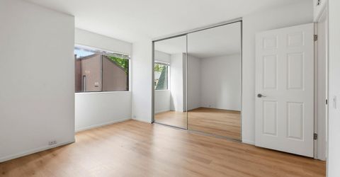 523 Woodside Oaks #2, Unit 2, Sacramento, CA 95825 Photo