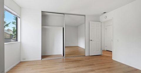 523 Woodside Oaks #2, Unit 2, Sacramento, CA 95825 Photo