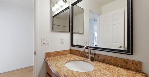 523 Woodside Oaks #2, Unit 2, Sacramento, CA 95825 Photo