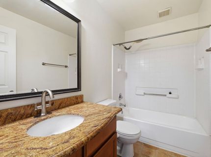 523 Woodside Oaks #2, Unit 2, Sacramento, CA 95825 Photo