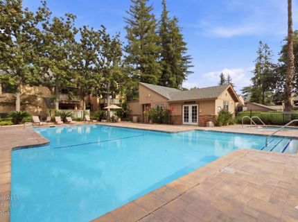 523 Woodside Oaks #2, Unit 2, Sacramento, CA 95825 Photo