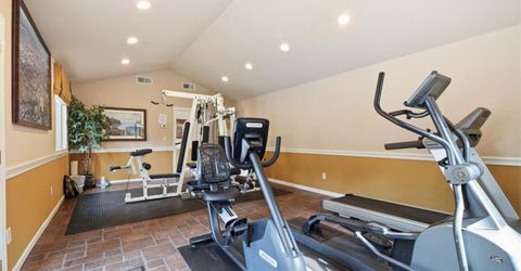 523 Woodside Oaks #2, Unit 2, Sacramento, CA 95825 Photo