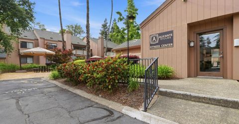 523 Woodside Oaks #2, Unit 2, Sacramento, CA 95825 Photo