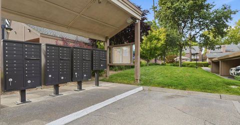 523 Woodside Oaks #2, Unit 2, Sacramento, CA 95825 Photo