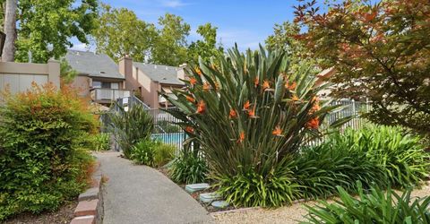 523 Woodside Oaks #2, Unit 2, Sacramento, CA 95825 Photo