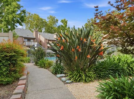 523 Woodside Oaks #2, Unit 2, Sacramento, CA 95825 Photo
