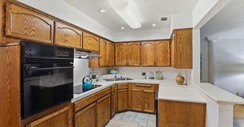 158 Globe Ave, Sacramento, CA 95815 Photo