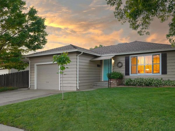 1719 W Locust St, Lodi, CA 95242