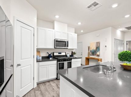 1983 Jamison Creek Way, Plumas Lake, CA 95961 Photo