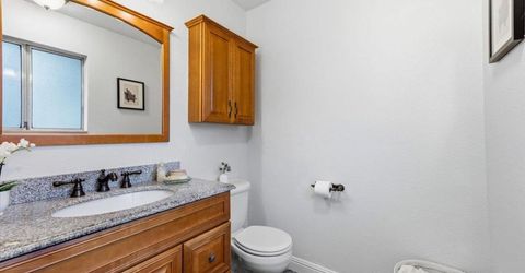 10706 Alta Sierra Dr, Grass Valley, CA 95949 Photo