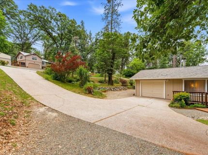 10706 Alta Sierra Dr, Grass Valley, CA 95949 Photo