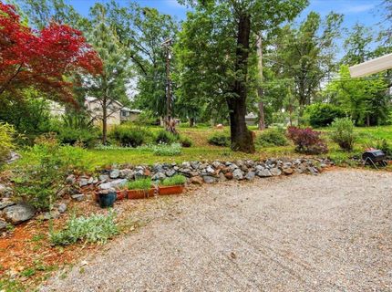 10706 Alta Sierra Dr, Grass Valley, CA 95949 Photo