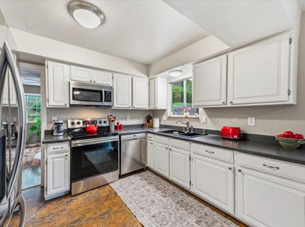 10706 Alta Sierra Dr, Grass Valley, CA 95949 Photo