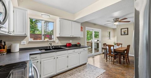 10706 Alta Sierra Dr, Grass Valley, CA 95949 Photo