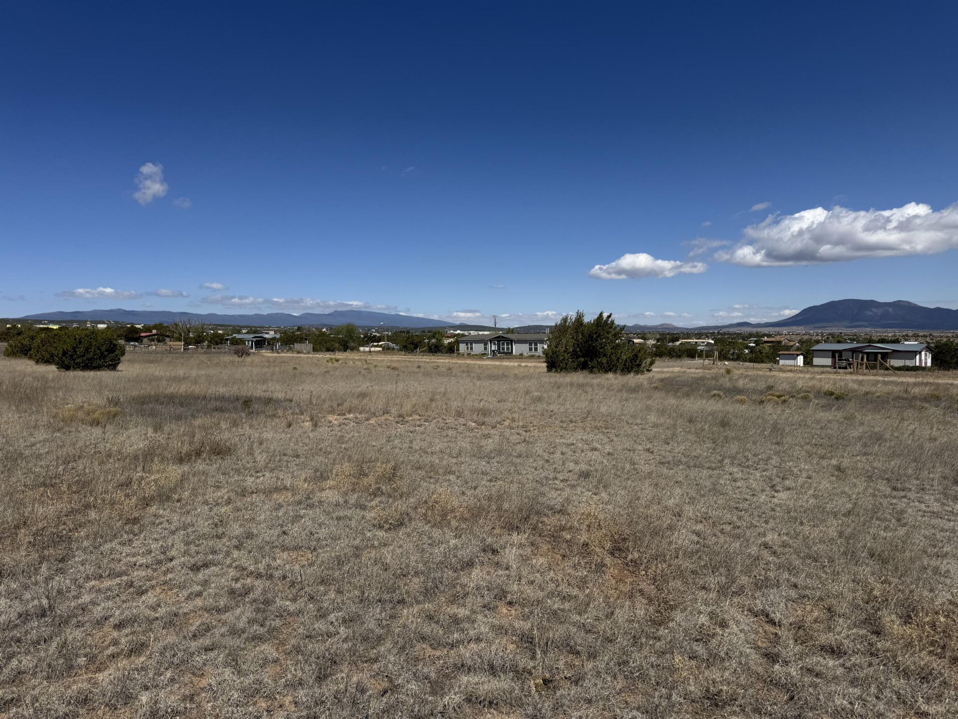 14 Range Road, Edgewood, NM 87015 Main Photo