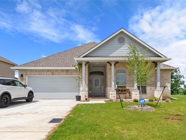 9805 Bridlewood Lane, Waco, TX 76708