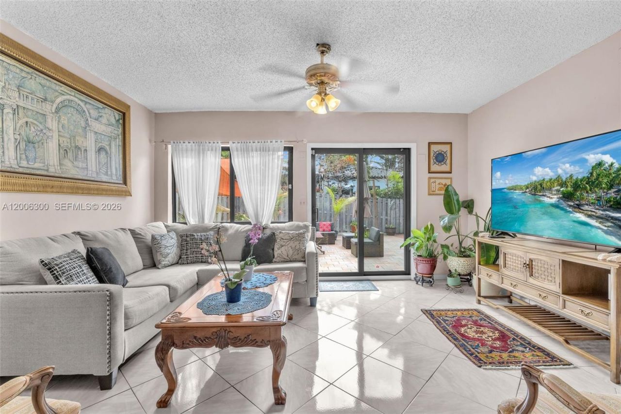 7701 Center Bay Dr , North Bay Village, FL 33141 Photo