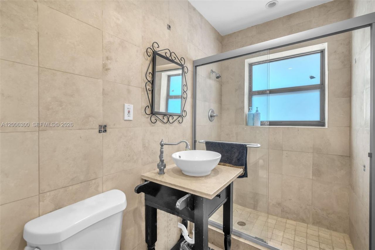 7701 Center Bay Dr , North Bay Village, FL 33141 Photo