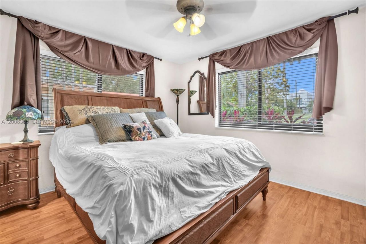 7701 Center Bay Dr , North Bay Village, FL 33141 Photo