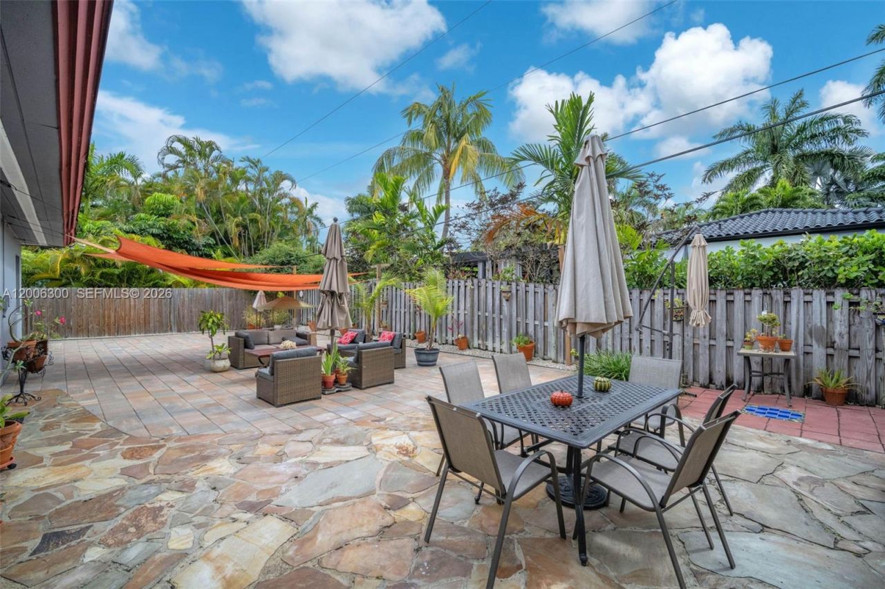 7701 Center Bay Dr , North Bay Village, FL 33141 Photo