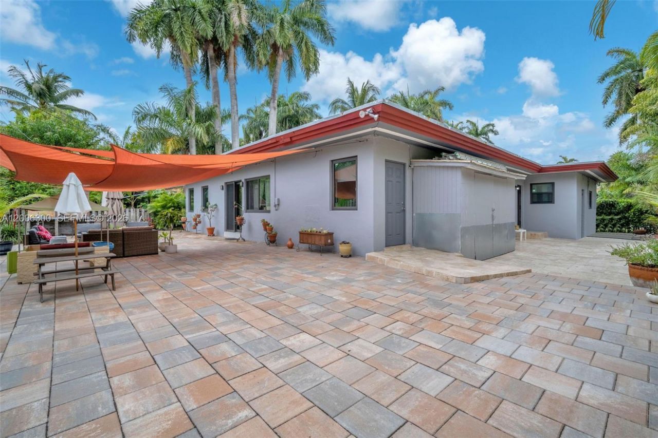 7701 Center Bay Dr , North Bay Village, FL 33141 Photo