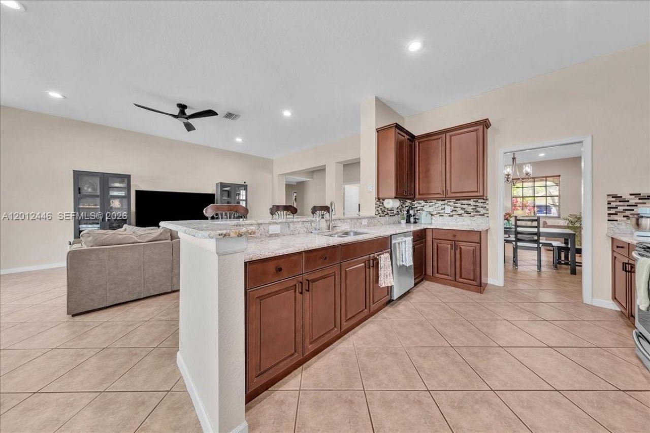 1634 Sandpiper Cir, Weston, FL 33327 Photo