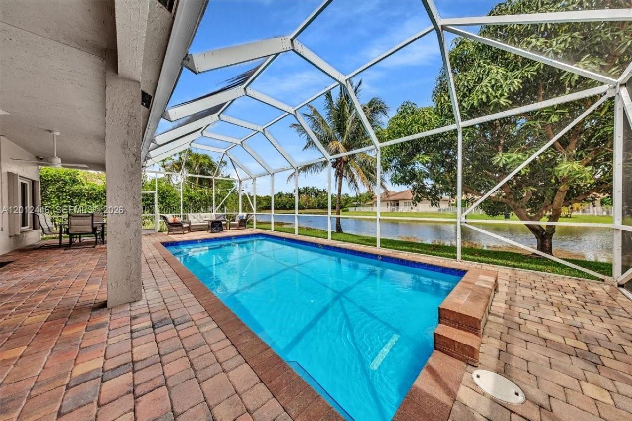1634 Sandpiper Cir, Weston, FL 33327 Photo