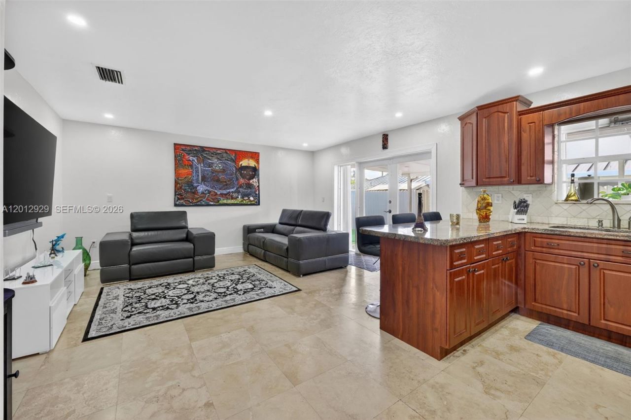 14661 SW 168th Ter , Miami, FL 33177 Photo