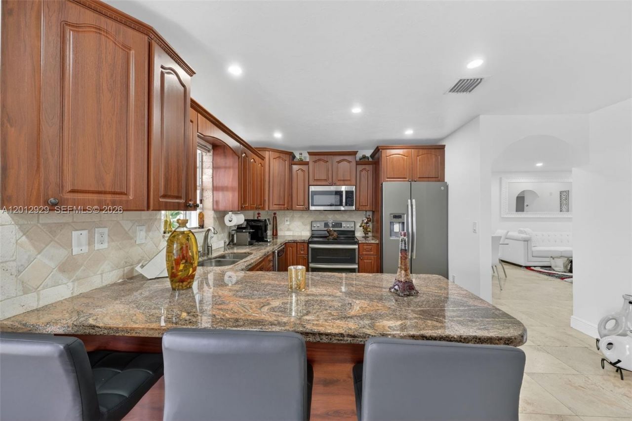 14661 SW 168th Ter , Miami, FL 33177 Photo