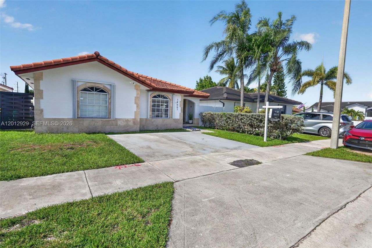 14661 SW 168th Ter , Miami, FL 33177 Photo