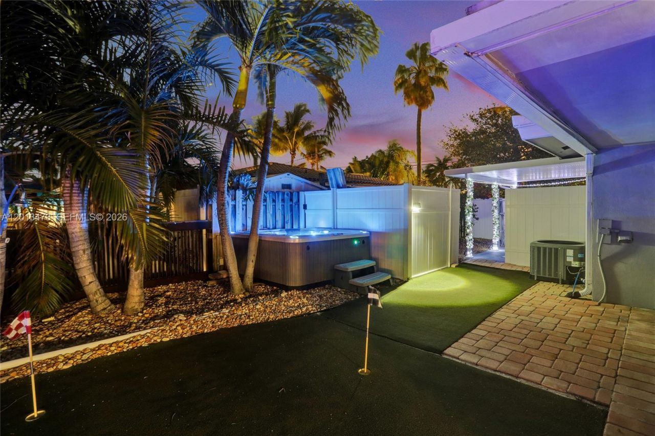 200 SE 3rd St, Pompano Beach, FL 33060 Photo