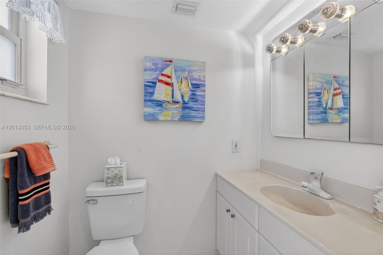 2991 NW 46th Ave, Unit 204, Lauderdale Lakes, FL 33313 Photo