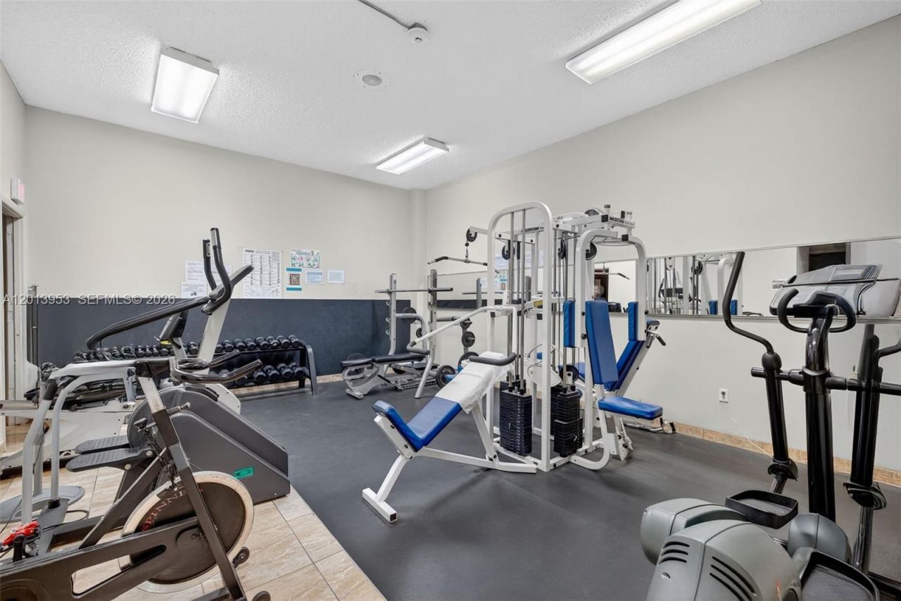 2991 NW 46th Ave, Unit 204, Lauderdale Lakes, FL 33313 Photo