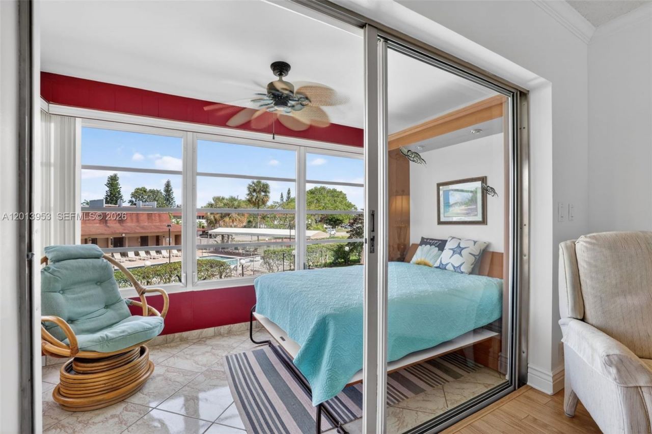 2991 NW 46th Ave, Unit 204, Lauderdale Lakes, FL 33313 Photo