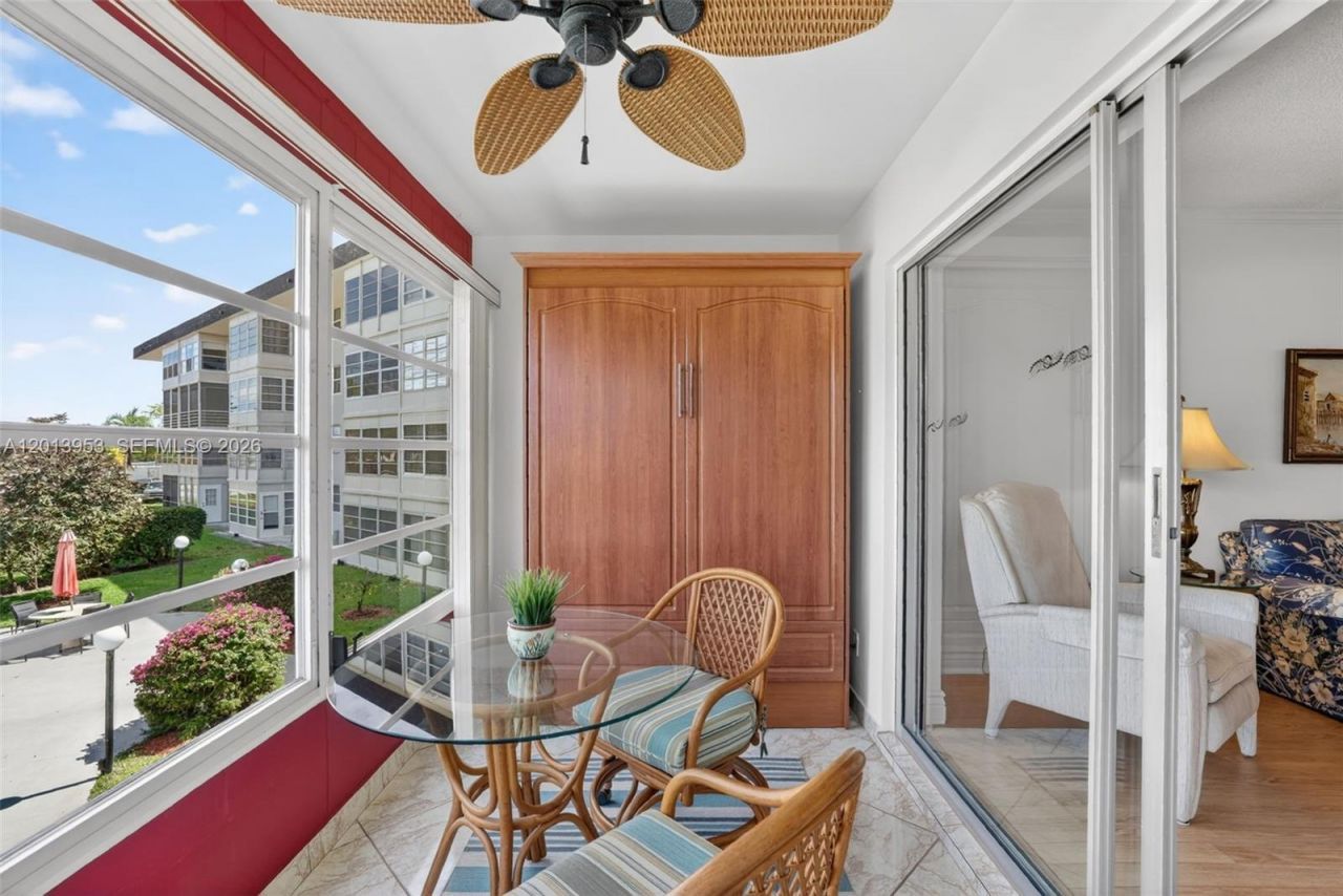 2991 NW 46th Ave, Unit 204, Lauderdale Lakes, FL 33313 Photo