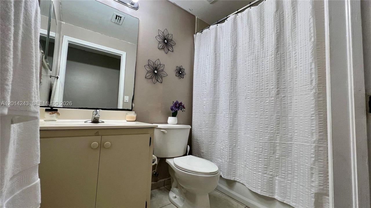 7220 NW 114th Ave , Unit 20216, Doral, FL 33178 Photo